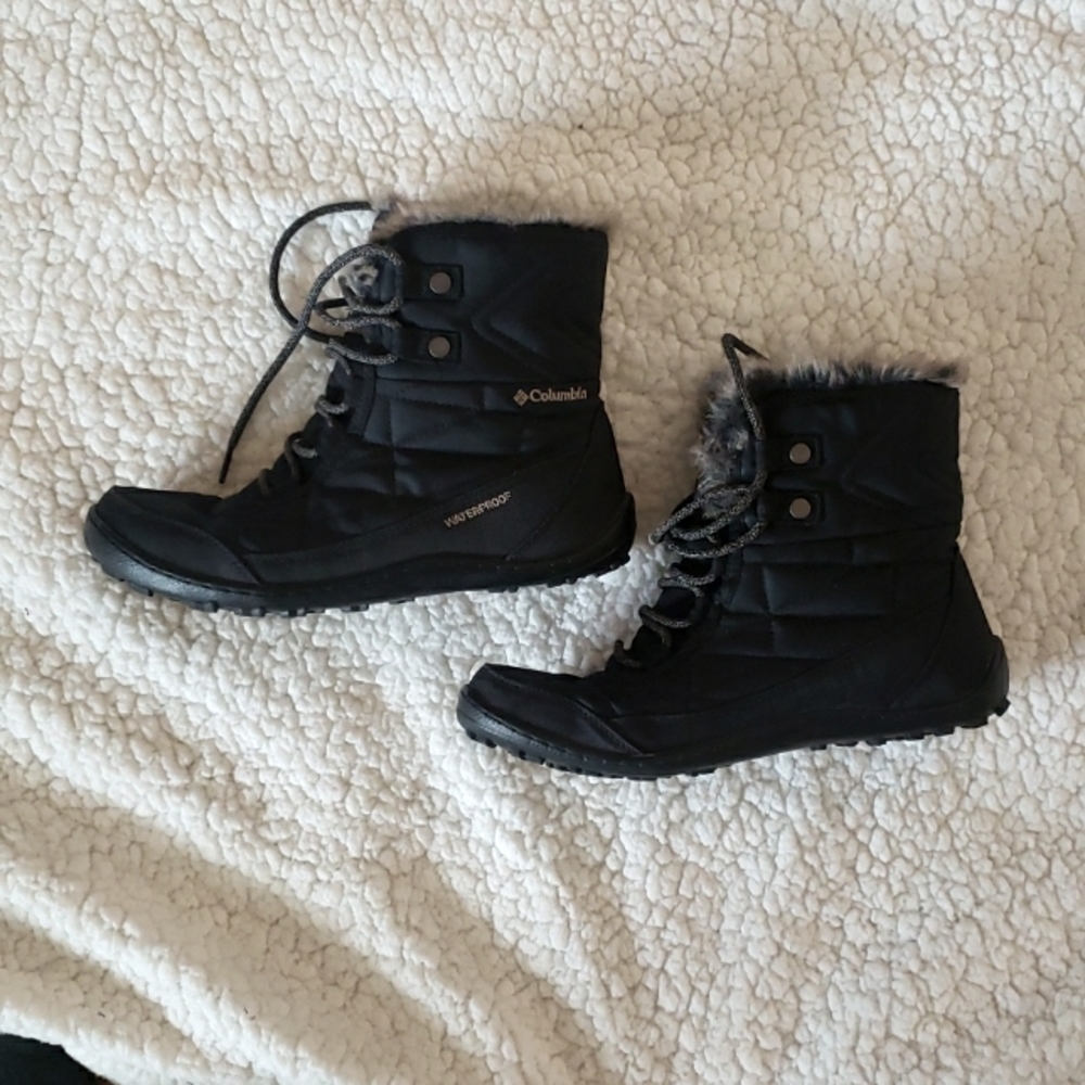 Columbia Minx Shorty III Waterproof Winter Boot 9.5